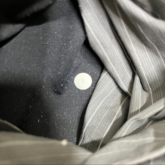 Lululemon grey striped jacket - Picture 9 of 11